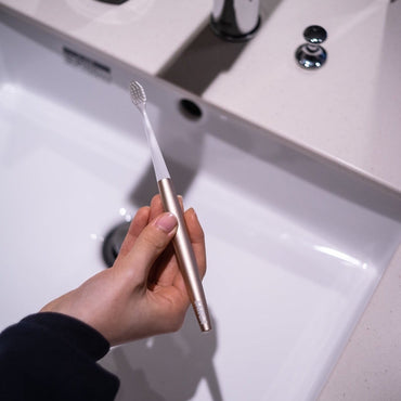 BYTAPSハブラシ"SANGA"Edition