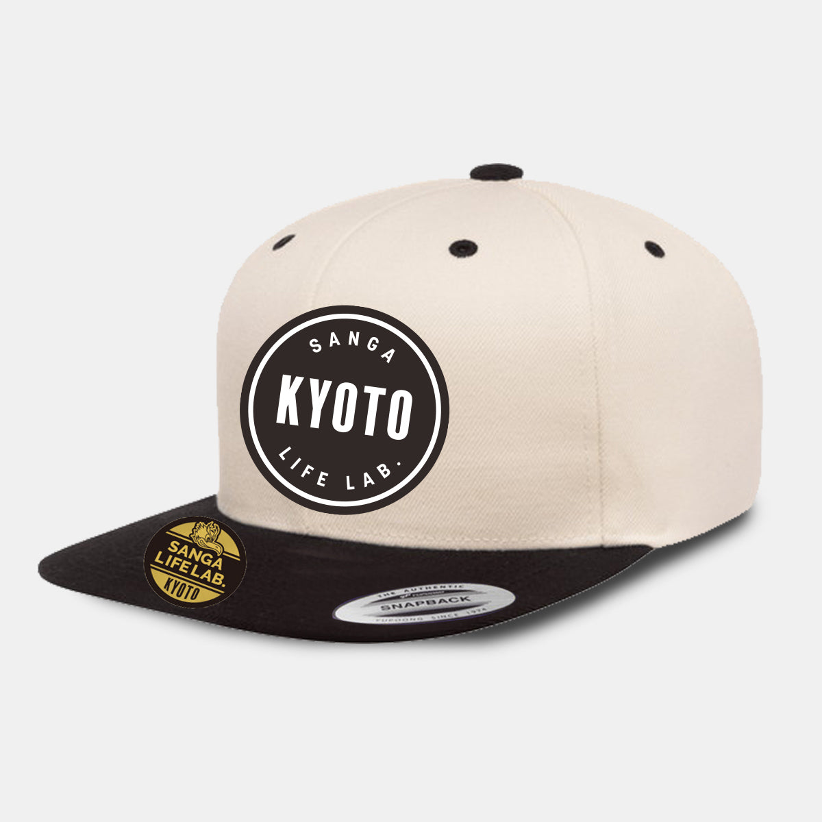 オリジナルシール付きエンブロイダリーフラットキャップ